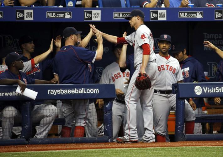 Buchholz pitches Sox past Rays