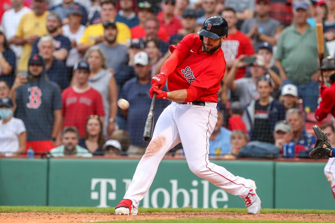 Rafael Devers' home run lifts Red Sox to win in finale in Seattle