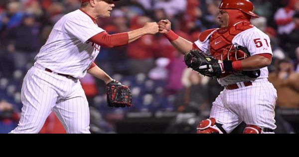 Jonathan Papelbon of the Boston Red Sox celebrates after winning