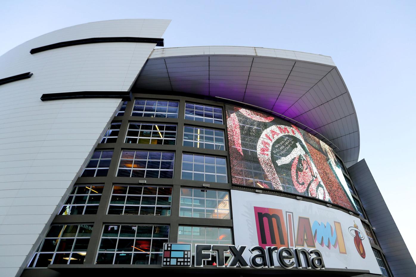 Front Office Sports on X: Crypto exchange FTX continues to push into  sports partnerships ✍️ ➖ Bought naming rights to Heat arena ➖ Bought naming  rights to esports brand TSM Today, FTX