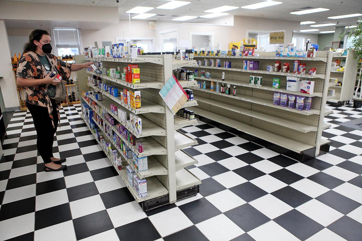 Hollis Pharmacy, a hotspot for GOP candidates, to close after 38 years