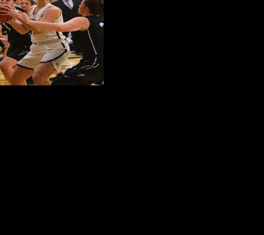 Unh Women S Basketball Season Ends With Quarterfinal Loss At