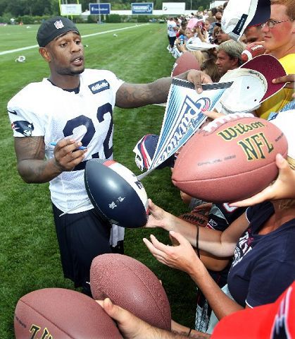 NFL Network: Stevan Ridley Fumbles After Big Hit