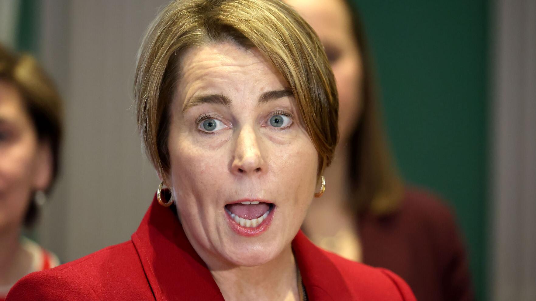 Mass. Gov. Healey 'demands' Gov. Ayotte oppose ICE center in ...