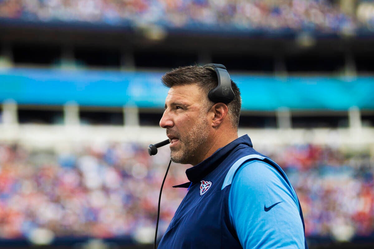 Titans Coach Mike Vrabel Voted Into Patriots Hall of Fame