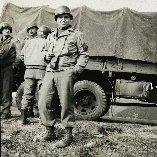 'Ghost Army' that fooled Hitler receives Congress's highest honor | Veterans - Vimarsana News