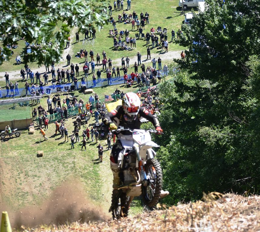 Racers roar up Gunstock ski jump in Bike Week tradition | Attractions ...