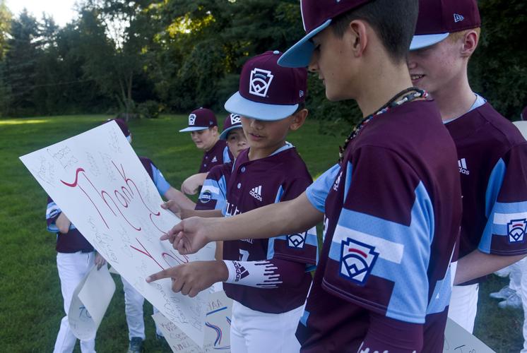 Hooksett Little League Parade Sports