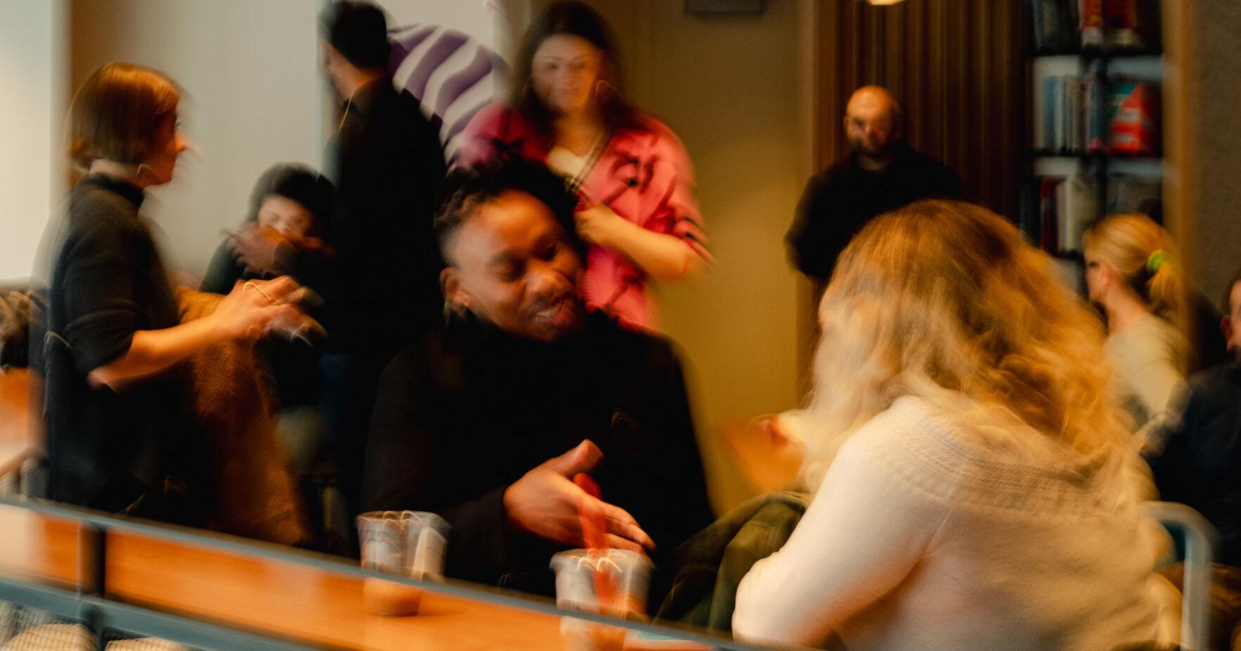 Dating apps have gotten so bad that speed dating is in again - Vimarsana News
