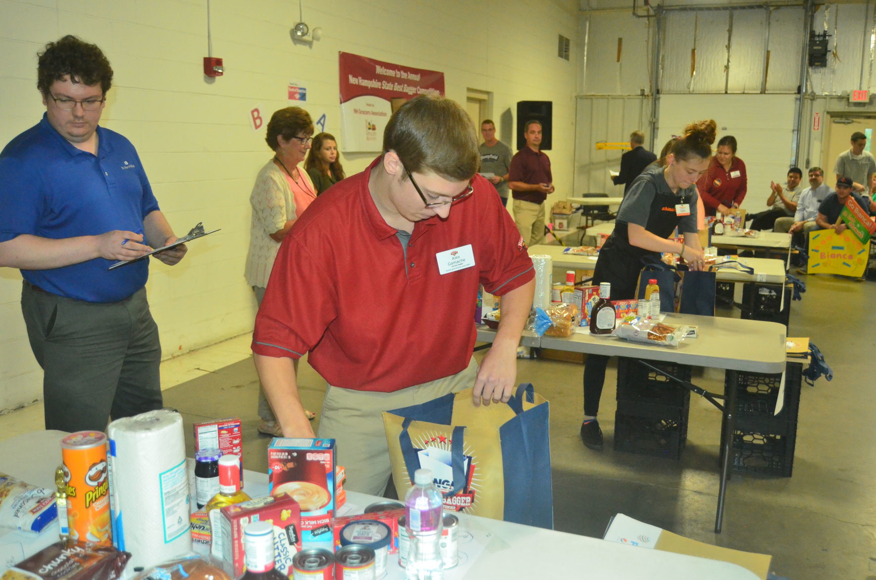 Local Kroger bagger bags second place in annual competition