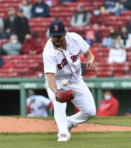 Red Sox play the White Sox in a doubleheader