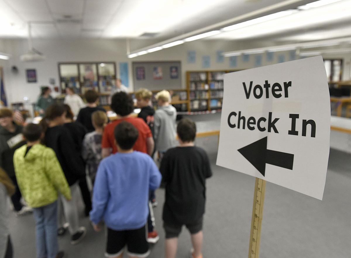 Students ‘mock’ the vote across New Hampshire