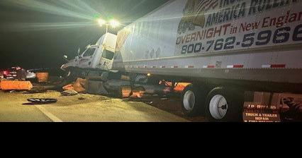 Driver suffers minor injuries in tractor-trailer crash - Vimarsana News