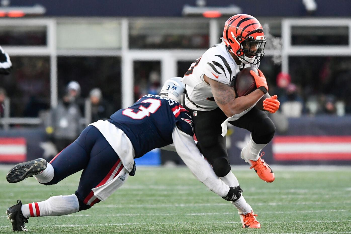 Joe Burrow, Bengals have hot first half; hold off Patriots comeback