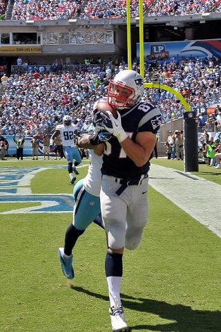 PATRIOTS NOTEBOOK: What's the deal? Gronk 'super satisfied'