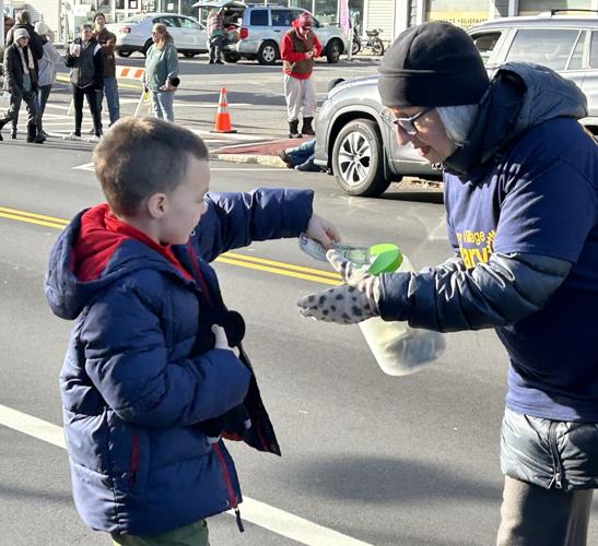 Photo: 231126-news-der-parade. Derry rings in holiday season with parade, 'Very Derry'