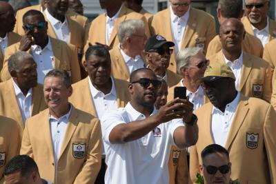 Pro Football Hall Of Fame To Welcome Former Patriot Law Sports