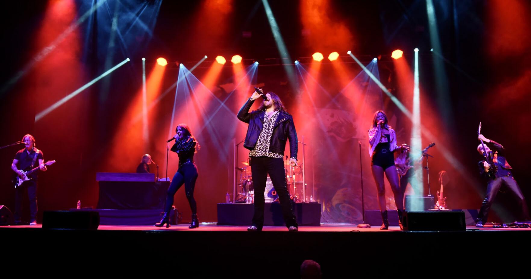 American Idol champ Caleb Johnson powers through Celebrating Meat Loaf - Vimarsana News