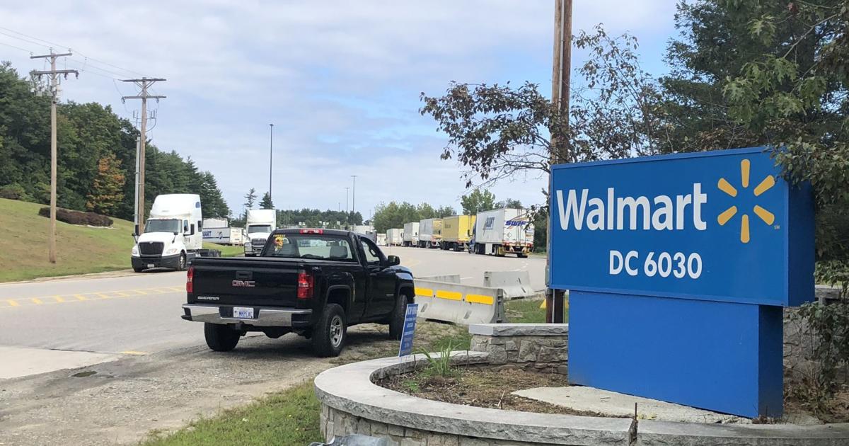 Walmart Worker A Retired Officer Fatally Pinned Between Trucks At Raymond Facility Public Safety Unionleader Com Walmart Worker A Retired Officer Fatally Pinned Between Trucks At Raymond Facility Public Safety Unionleader Com