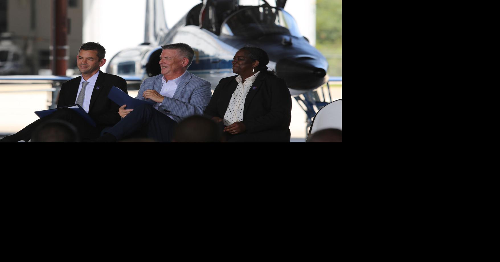 Apollo, Artemis astronauts paired with Air Force Thunderbirds for Kennedy Space Center air show