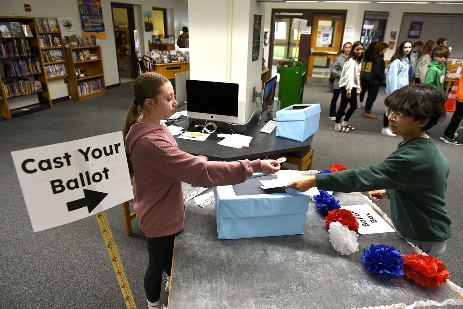Students ‘mock’ the vote across New Hampshire