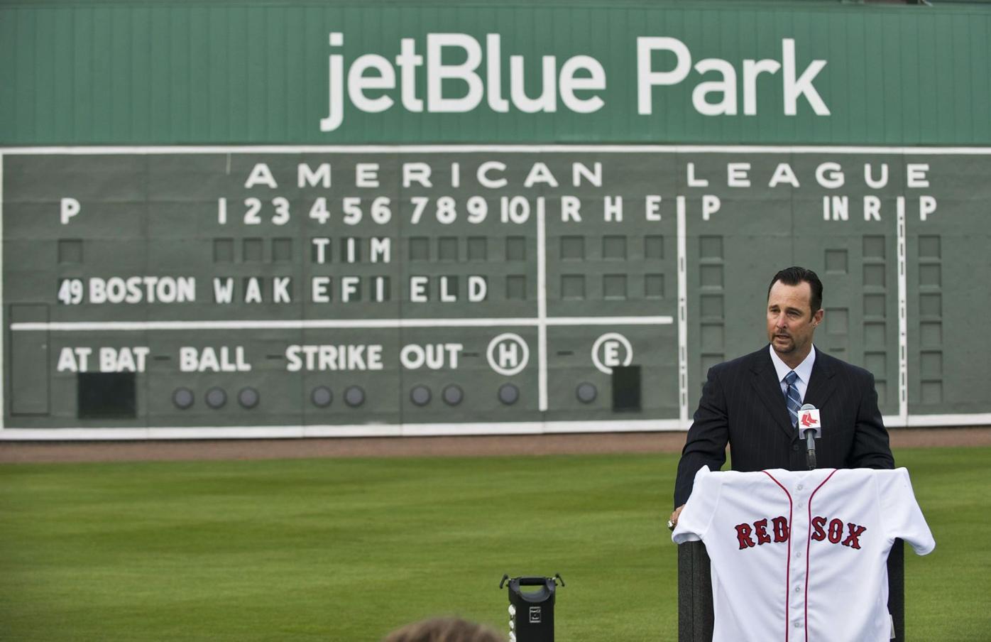 RIP Tim Wakefield, one of the last great knuckleball pitchers : r