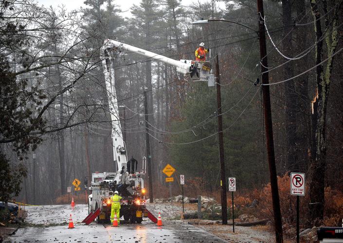 Storm plunges 50,000 into the dark; watch on Campton dam as evacuation