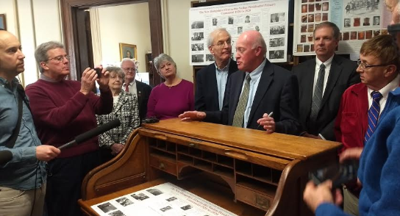 Gardner, MacDonald say voters can register by mail