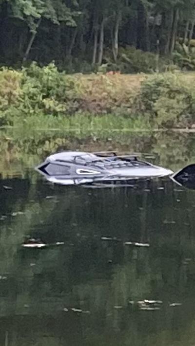 Submerged vehicle