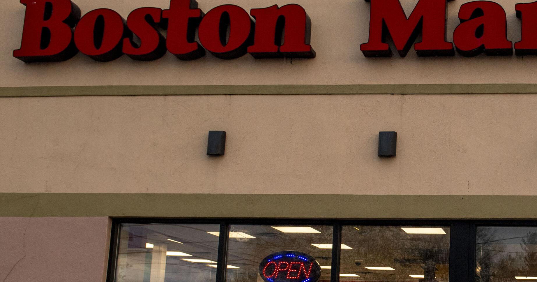 As once-booming Boston Market dwindles, a trickle of customers get nostalgic - Vimarsana News