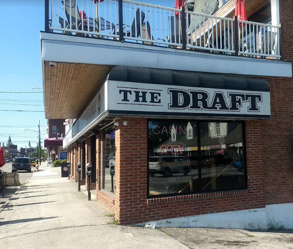 Ex-State Sen. Andy Sanborn and wife, Laurie, own Concord sports bar