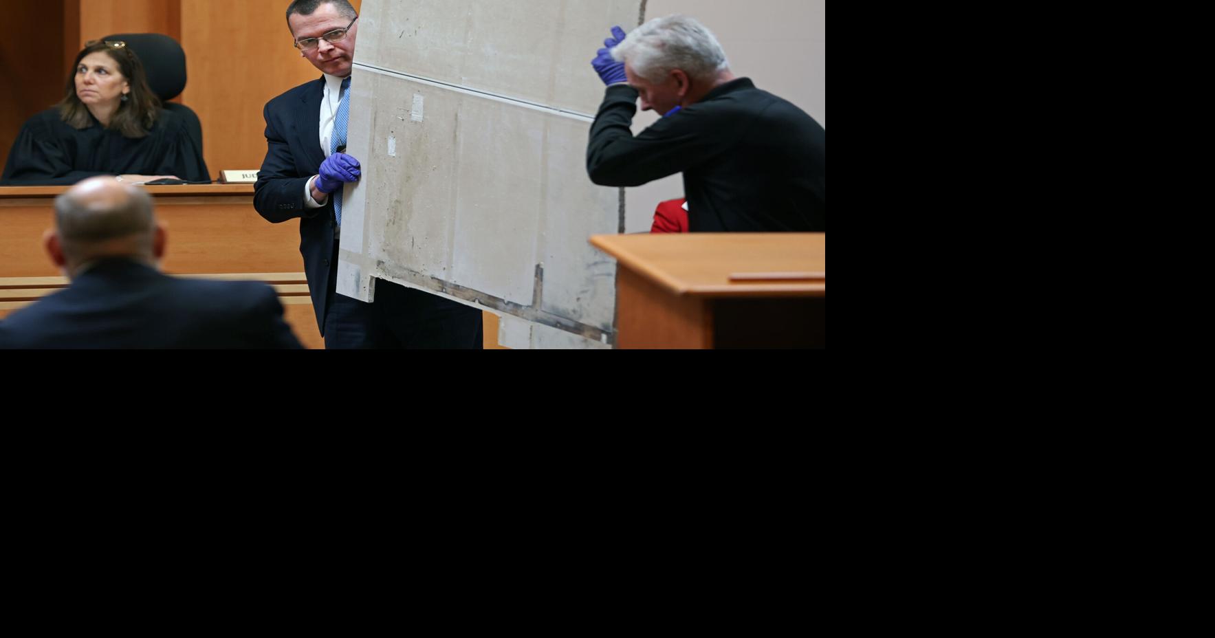 Montgomery trial Detective testifies he smelled 'a dead body' during