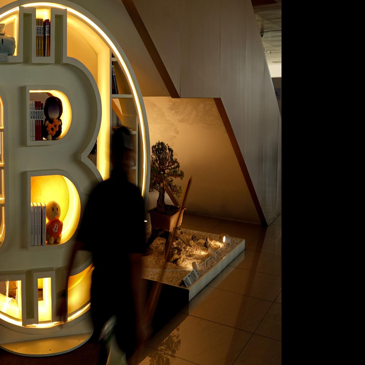 Bitcoin Is set for first yearly split from stocks in a decade | |  unionleader.com