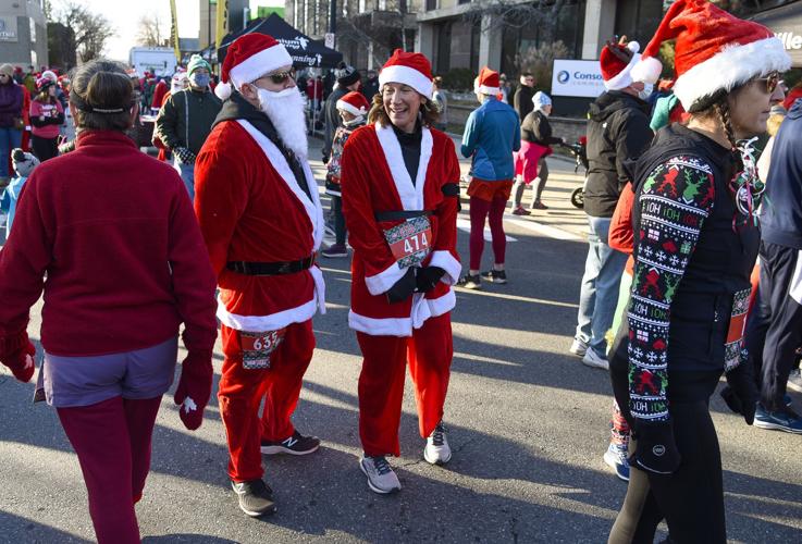 Waxahachie Christmas Parade 2022 Manchester Christmas Parade, Pre-Holiday Scenes | Human Interest |  Unionleader.com