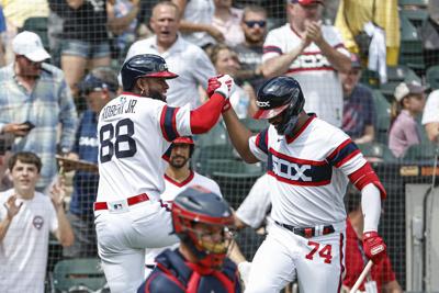 MLB: Chicago White Sox at Boston Red Sox, Fieldlevel