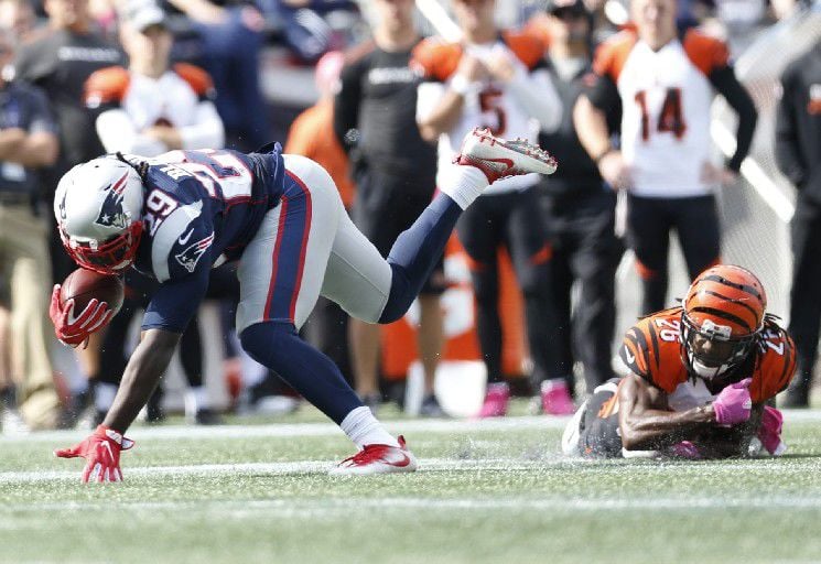 David Ortiz sports Tom Brady jersey, serves as Patriots honorary