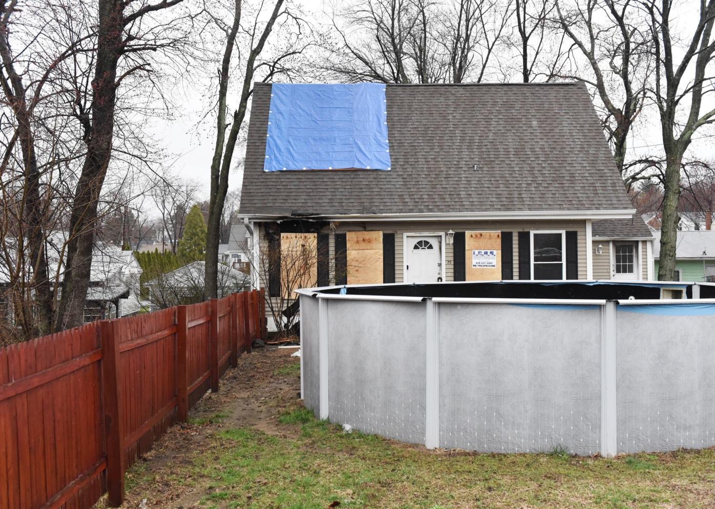 Fire Damages Fremont Street House In Manchester Public Safety Unionleader Com