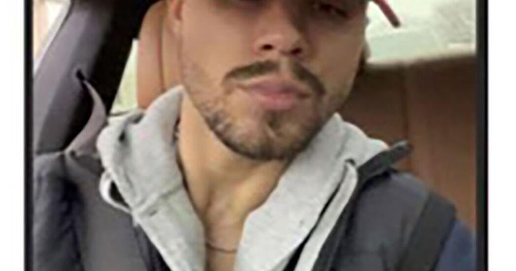 Brooklyn man identified as Capitol rioter who reportedly received phone ...