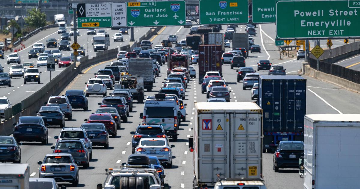 The $4.50 gas economy: Fewer nights out, more belt-tightening