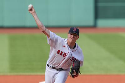 Red Sox beat Marlins as Fenway returns to full capacity