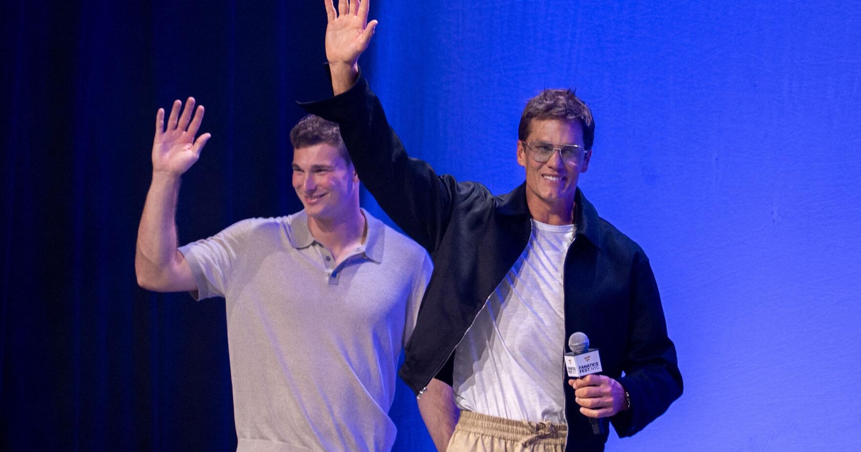 Report : Knicks star finds himself in middle of Tom Brady - Logan Paul showdown