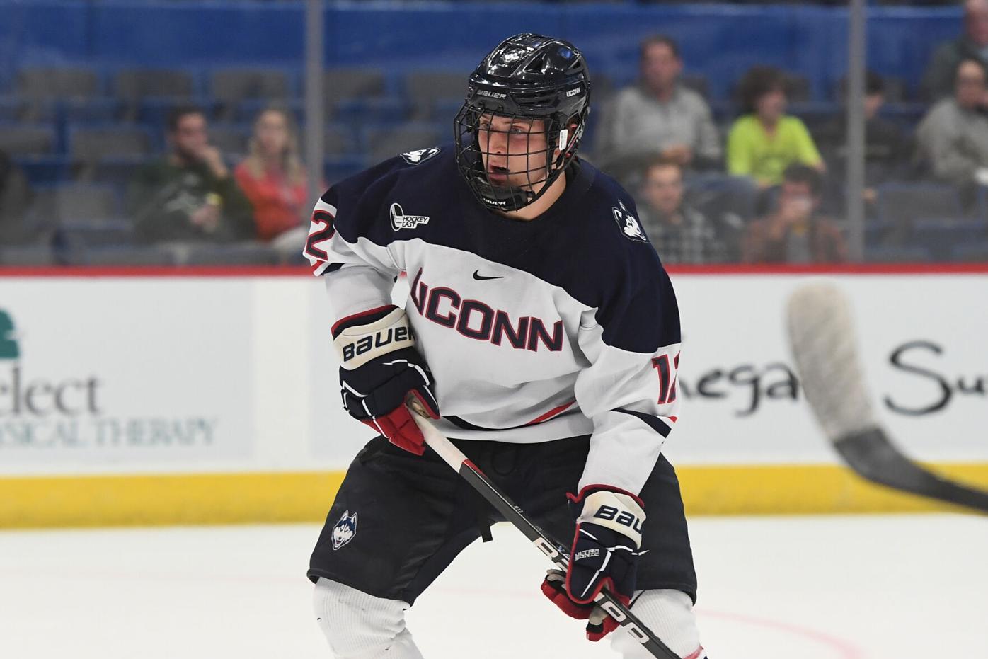 Men's Hockey Makes History in 7-1 Victory Over UConn