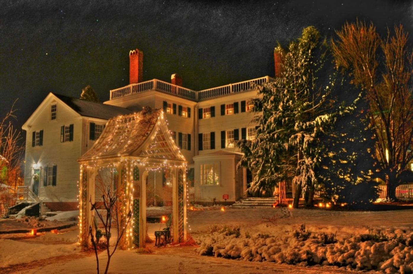 Take a stroll in New Hampshire’s Christmas Capital Holiday