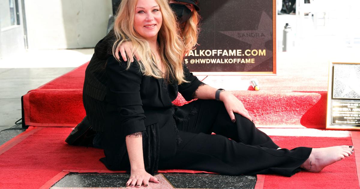 Christina Applegate's Walk of Fame ceremony marks triumphant return ...