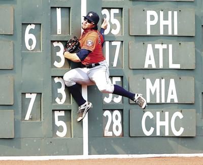 Astros Edge Red Sox: This Is Why Baseball Is The Best - v27aetn