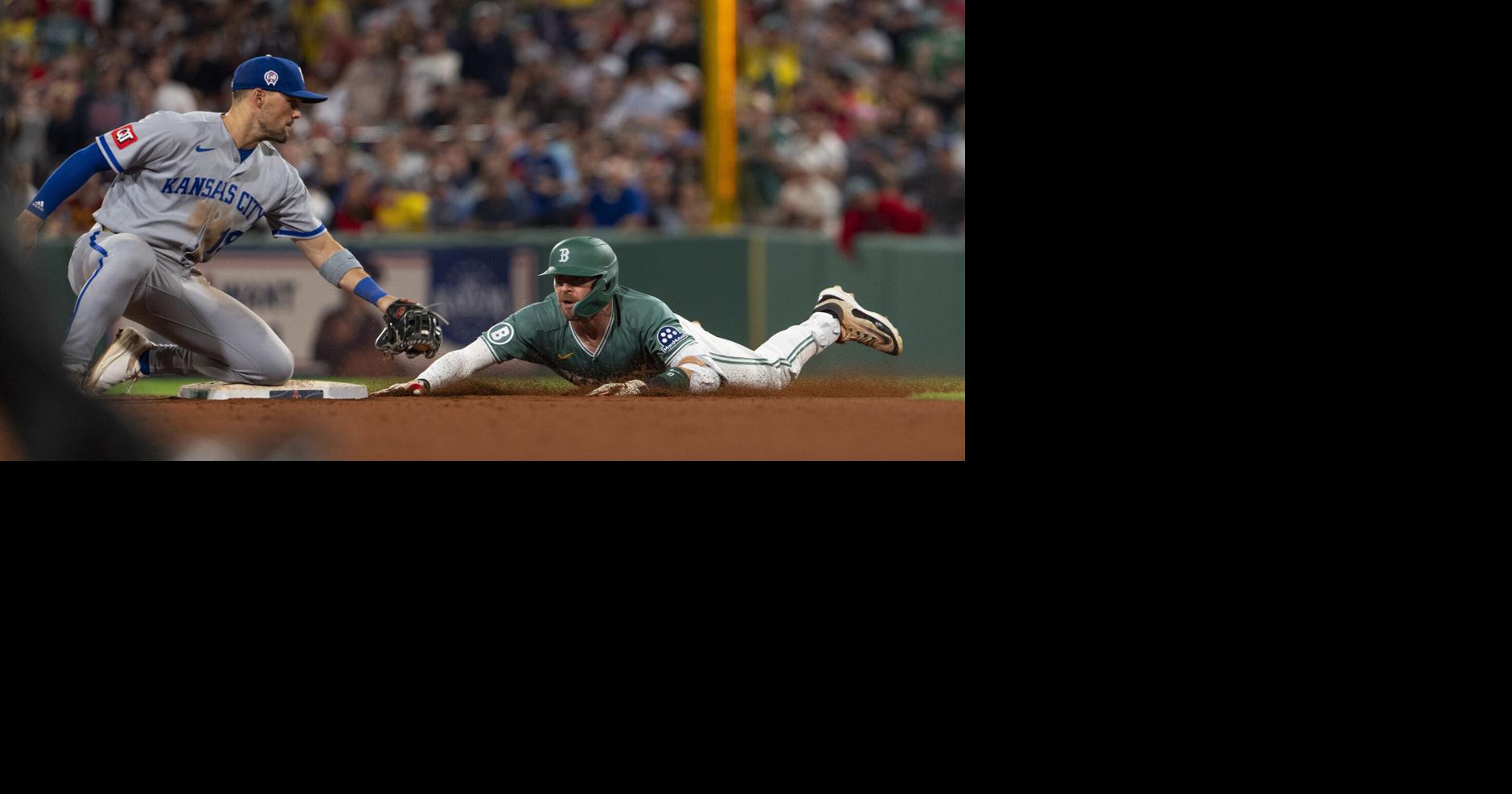 Royals make early lead hold, take series opener in Boston