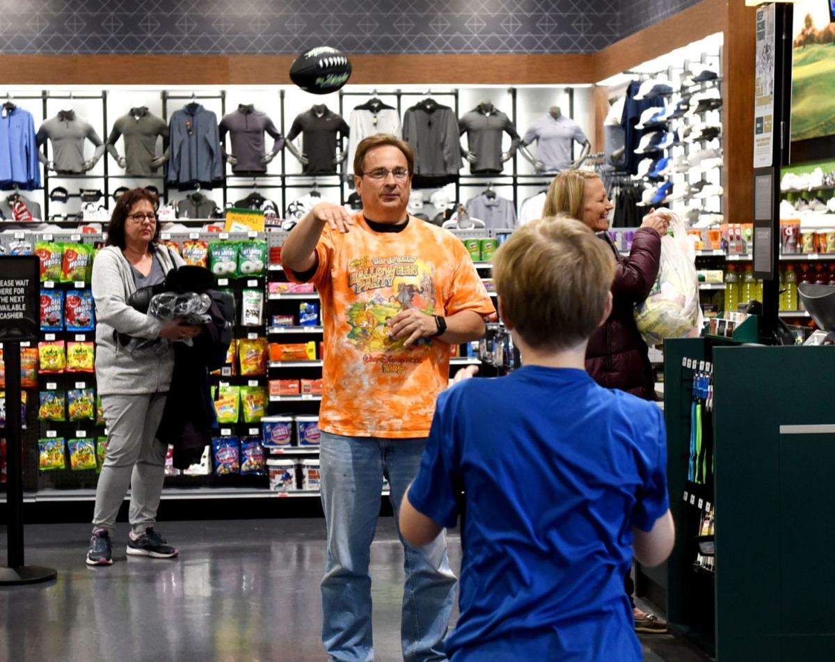 Dick S Sporting Goods Opens At The Mall Of New Hampshire