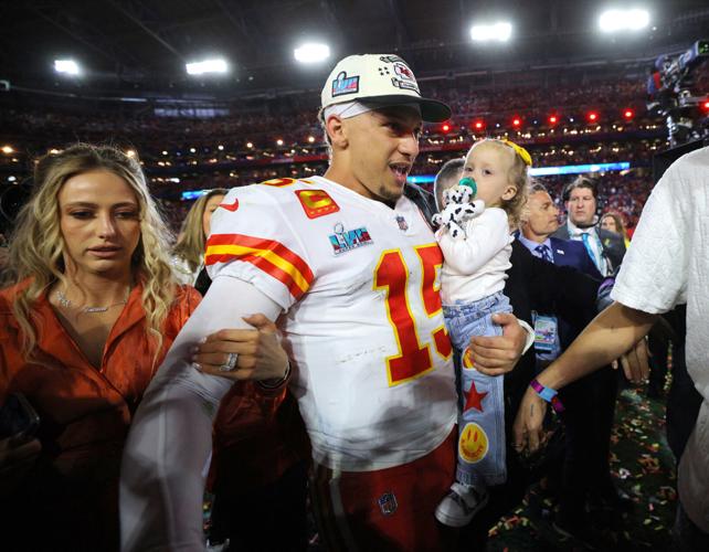 Chiefs' Patrick Mahomes delivers on game-winning drive to finish off Eagles  in Super Bowl LVII