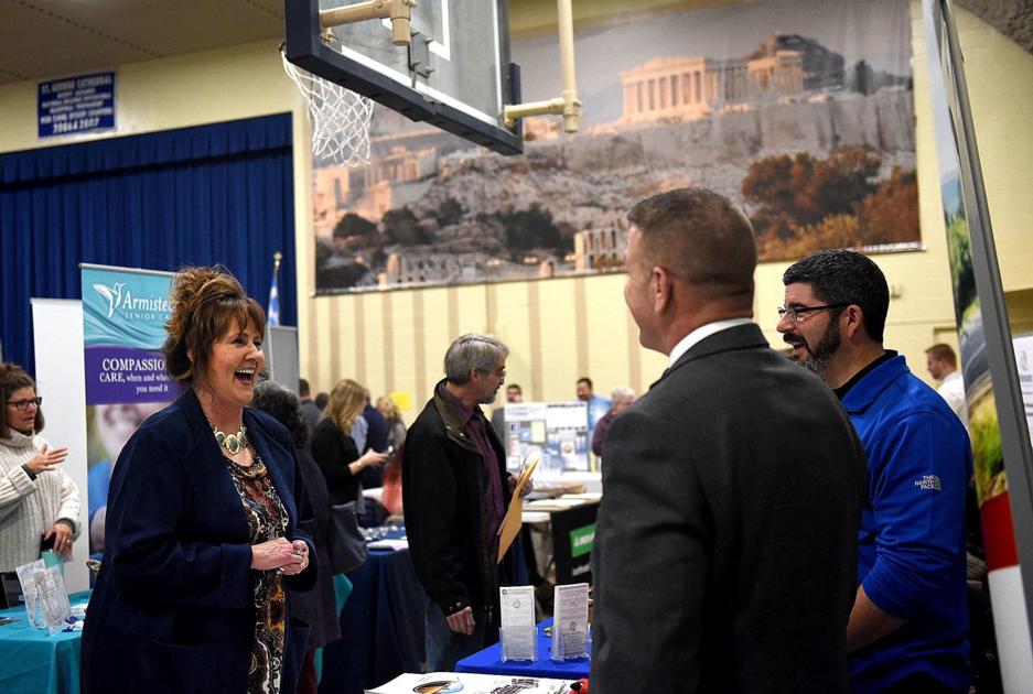 Scene Setter Experienced Worker Job Fair Business