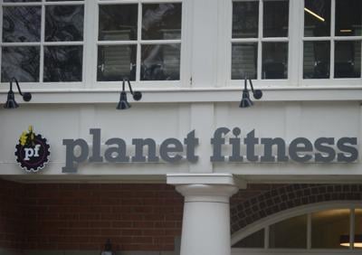 Ex-Planet Fitness manager alleges rape, 'debaucherous' corporate office  environment | Business 